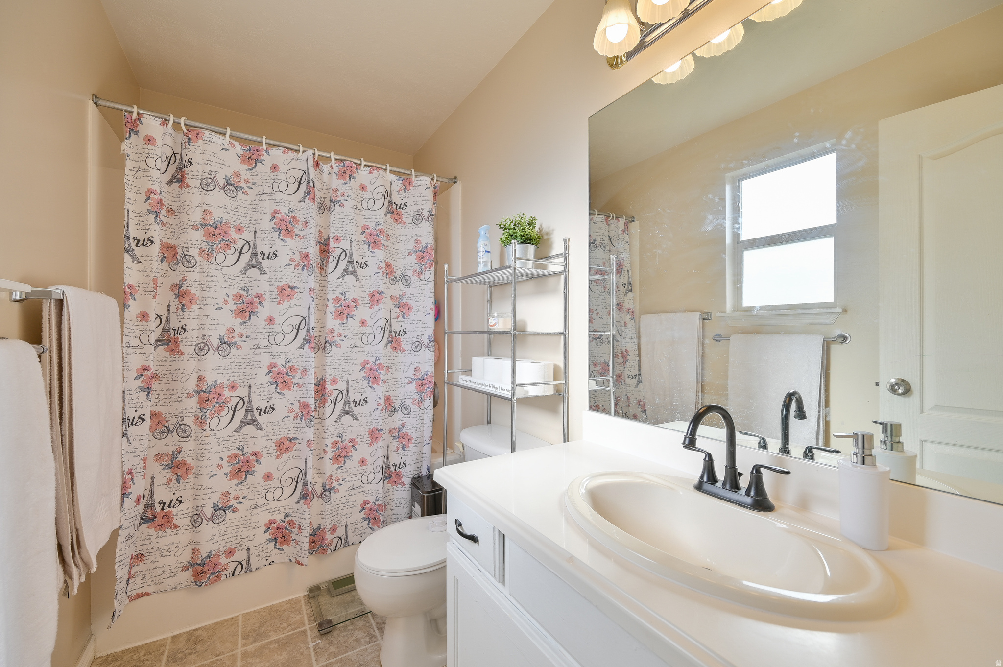 MIDDLE CANYON - Residential