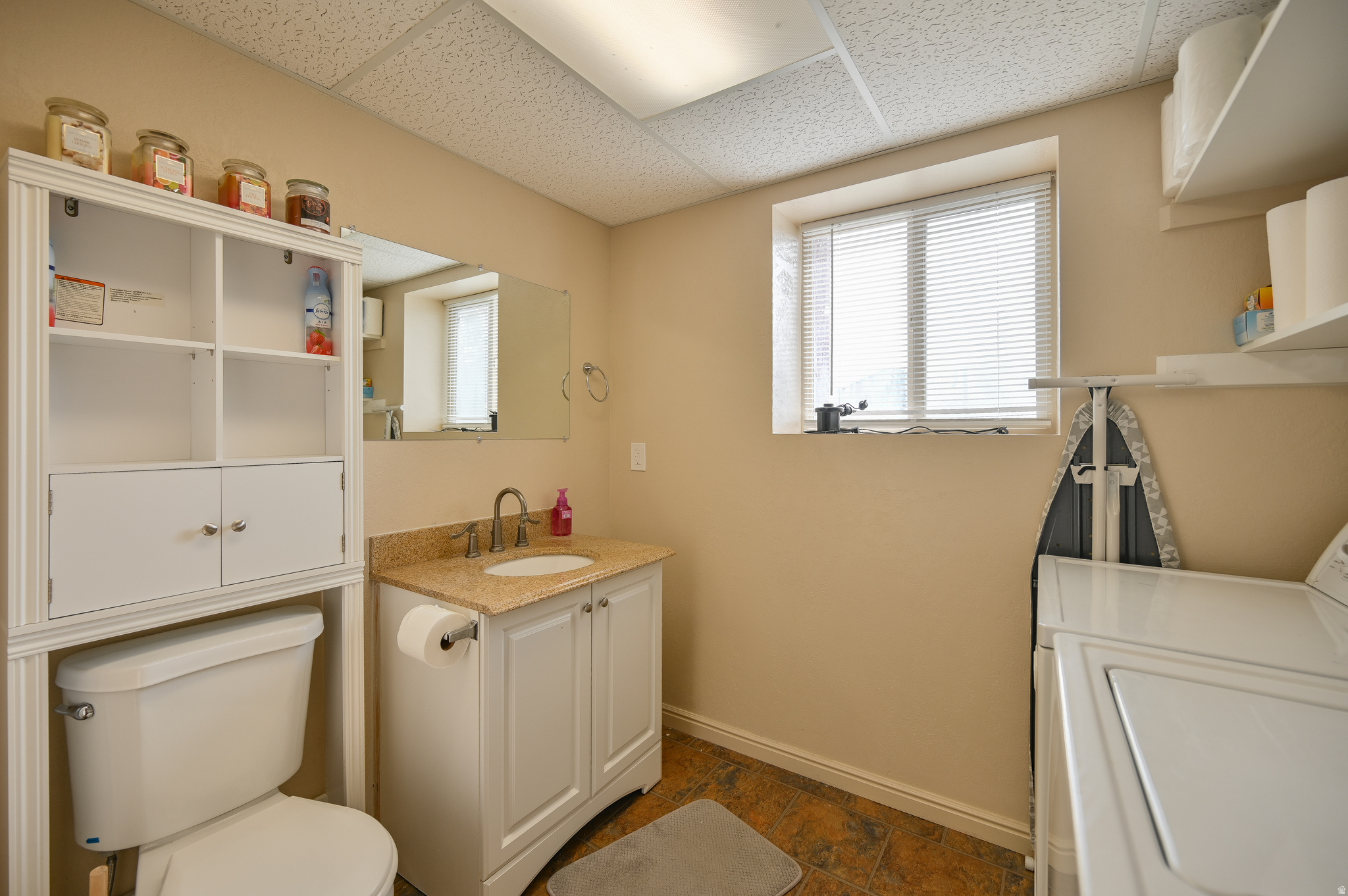 MIDDLE CANYON - Residential