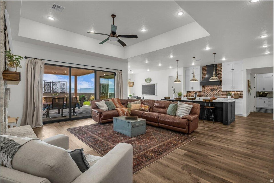 GRAND HEIGHTS PH 2 - Residential