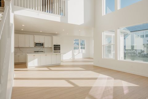 Tiny photo for 3008 N KINGBIRD DR #618, Eagle Mountain, UT 84005 (MLS # 2151038)