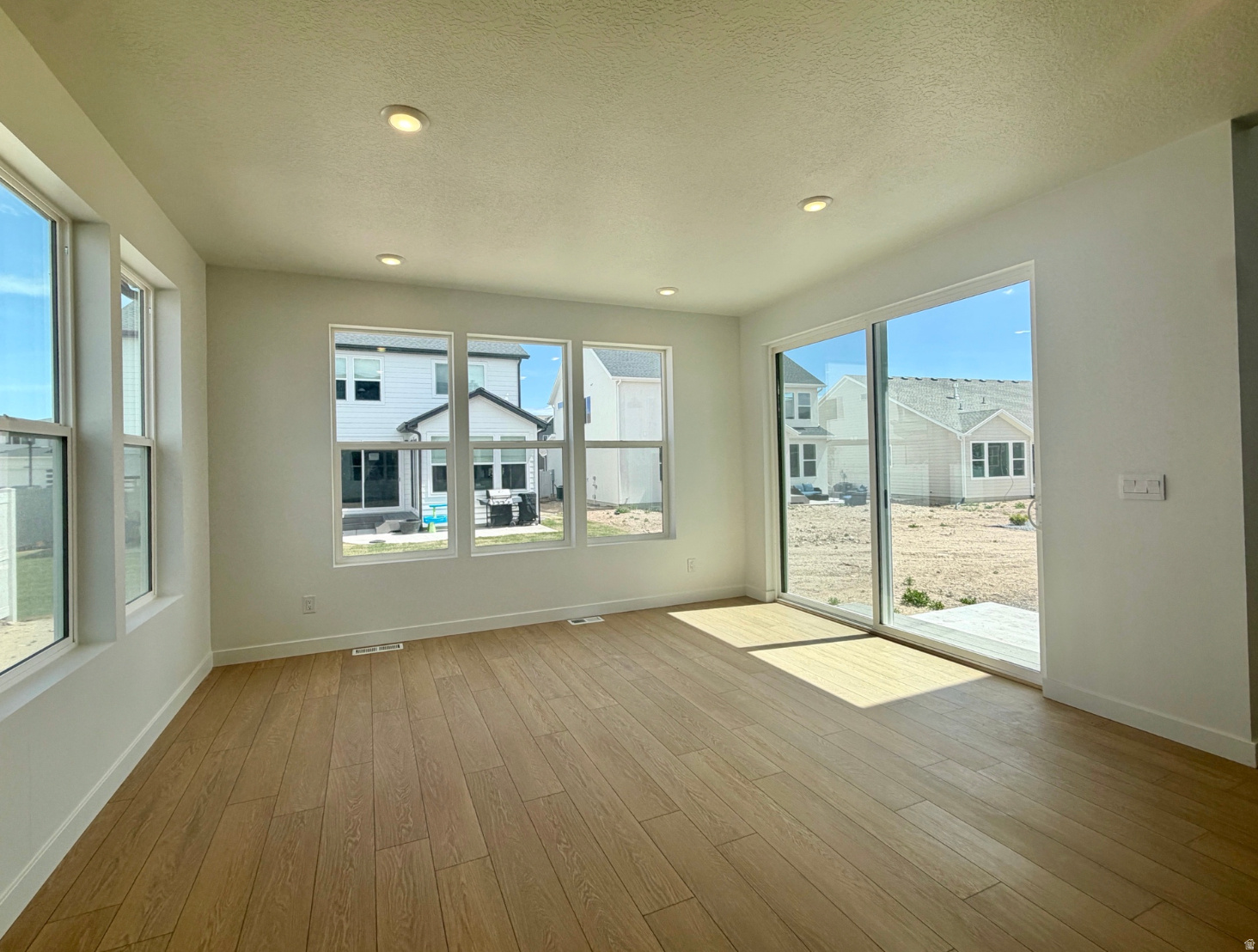 FIREFLY - Residential