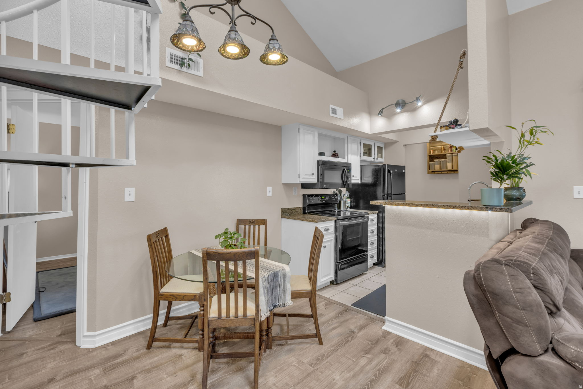 POWDERWOOD - Residential