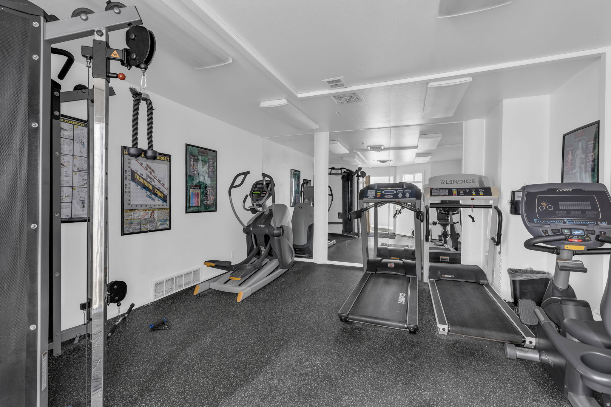 POWDERWOOD - Residential