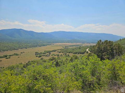 Photo of 420 E SKYCREST DR S #420, Indianola, UT 84629 (MLS # 2101267)