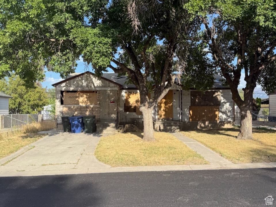 MELROSE GARDENS - Residential