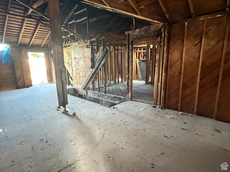 MELROSE GARDENS - Residential