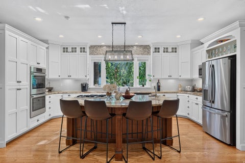 Tiny photo for 3226 E MARTHAS CV, Cottonwood Heights, UT 84093 (MLS # 2180170)