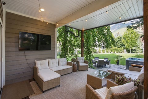 Tiny photo for 3226 E MARTHAS CV, Cottonwood Heights, UT 84093 (MLS # 2180170)