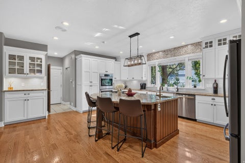 Tiny photo for 3226 E MARTHAS CV, Cottonwood Heights, UT 84093 (MLS # 2180170)