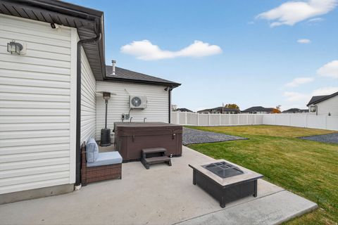 Tiny photo for 1258 W 1050 N, Farr West, UT 84404 (MLS # 2122121)