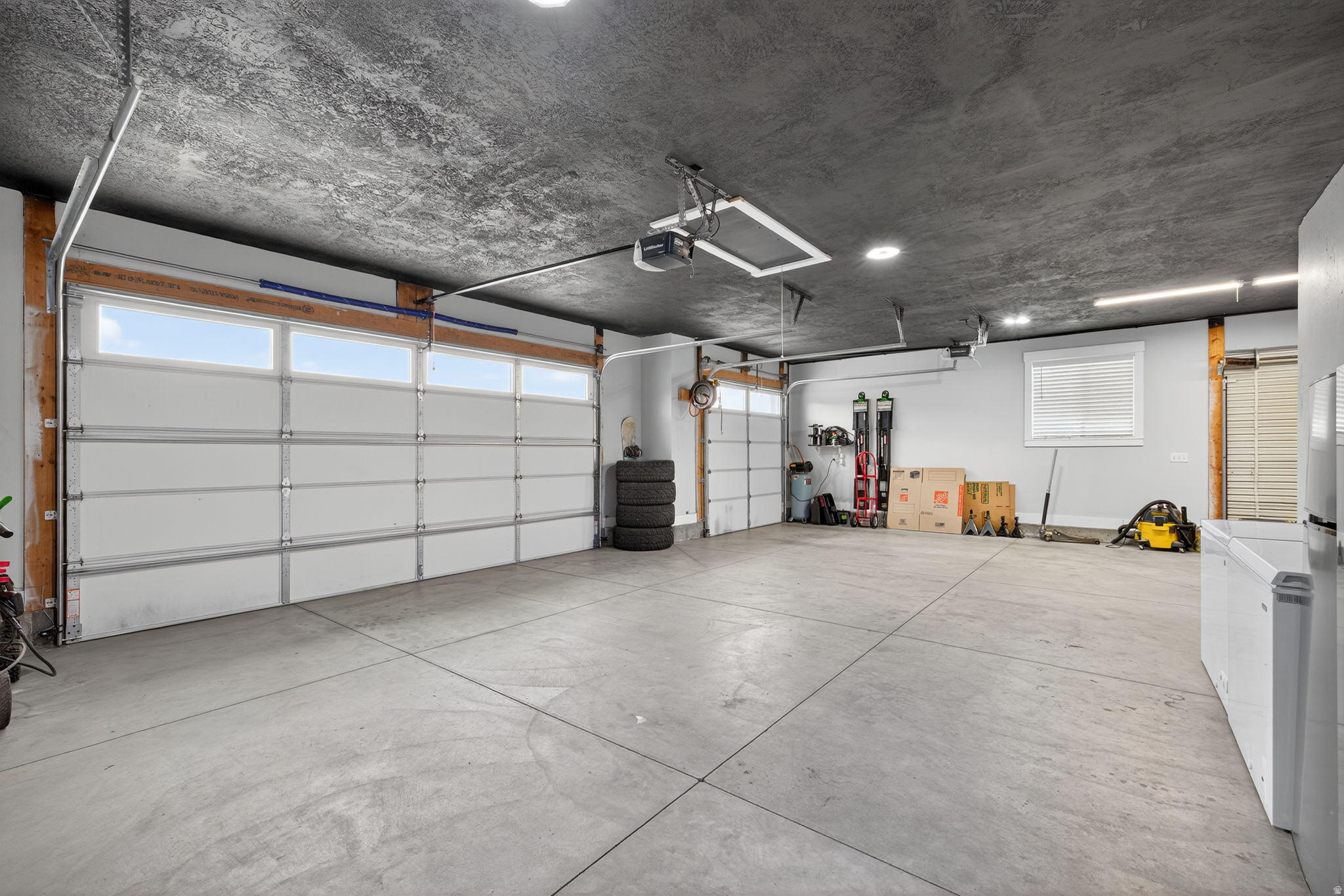 GOLDEN EAGLE ESTATES - Residential