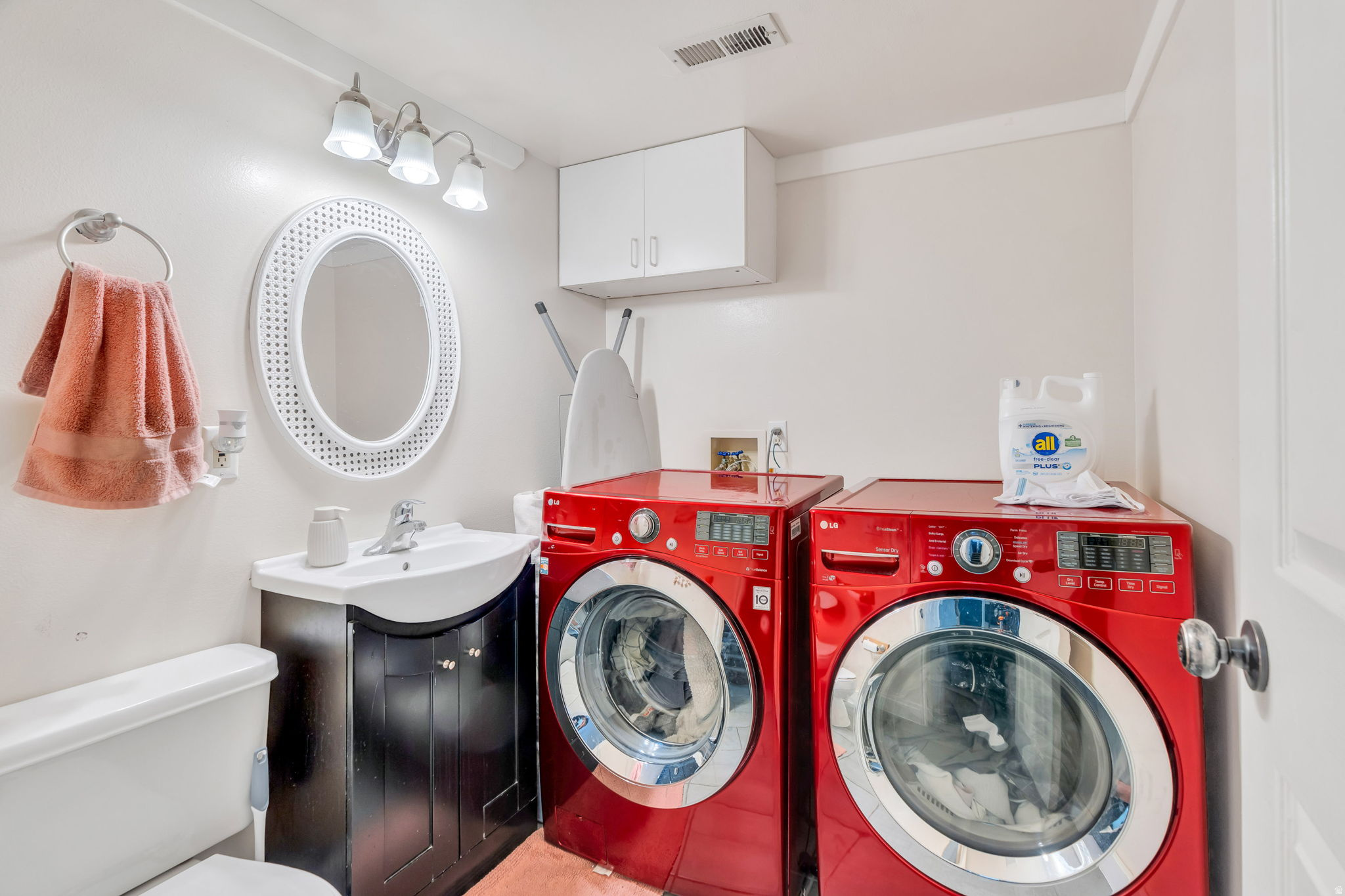 SUMMERS RIDGE TOWN H - Residential