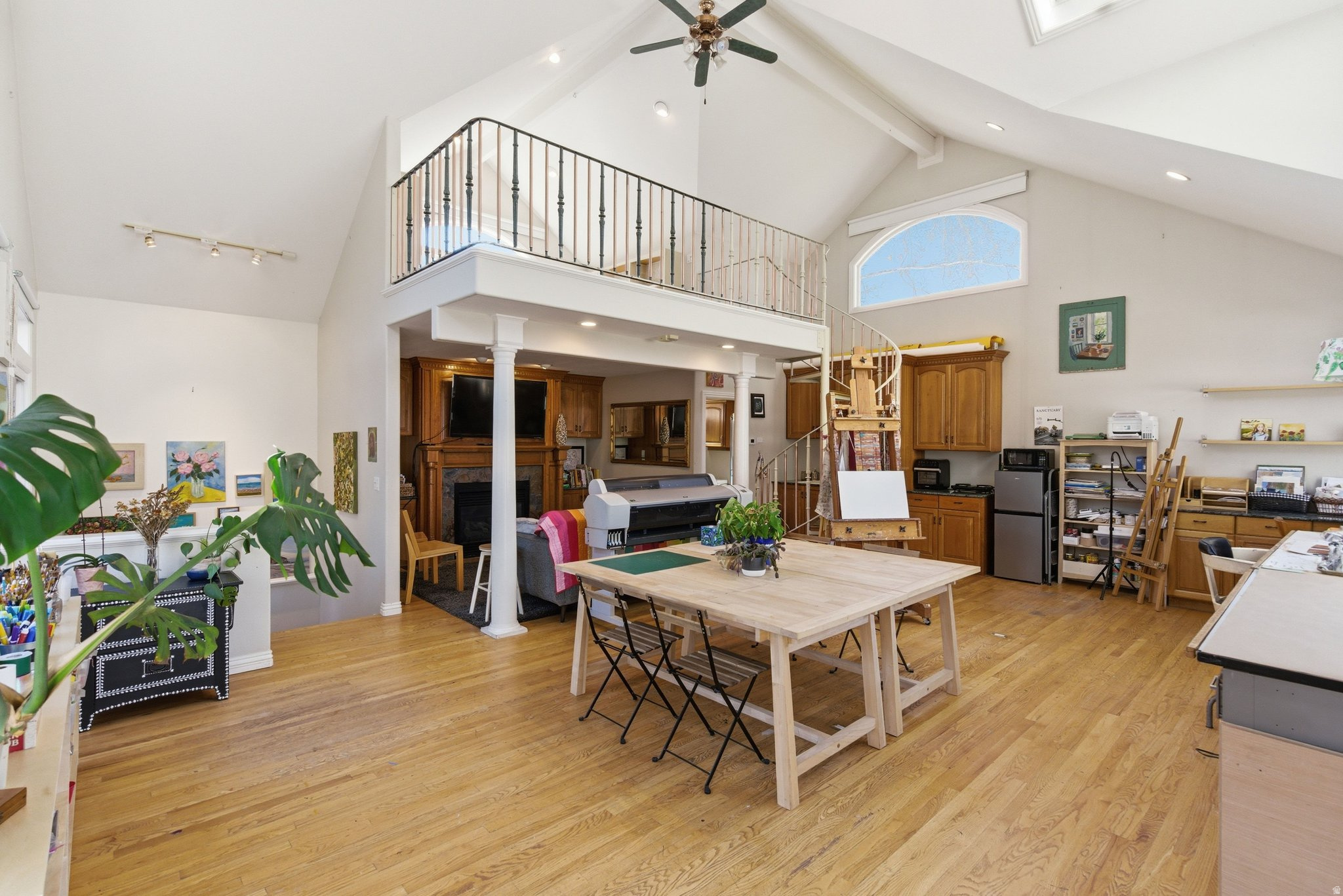 INDIAN HILLS - Residential