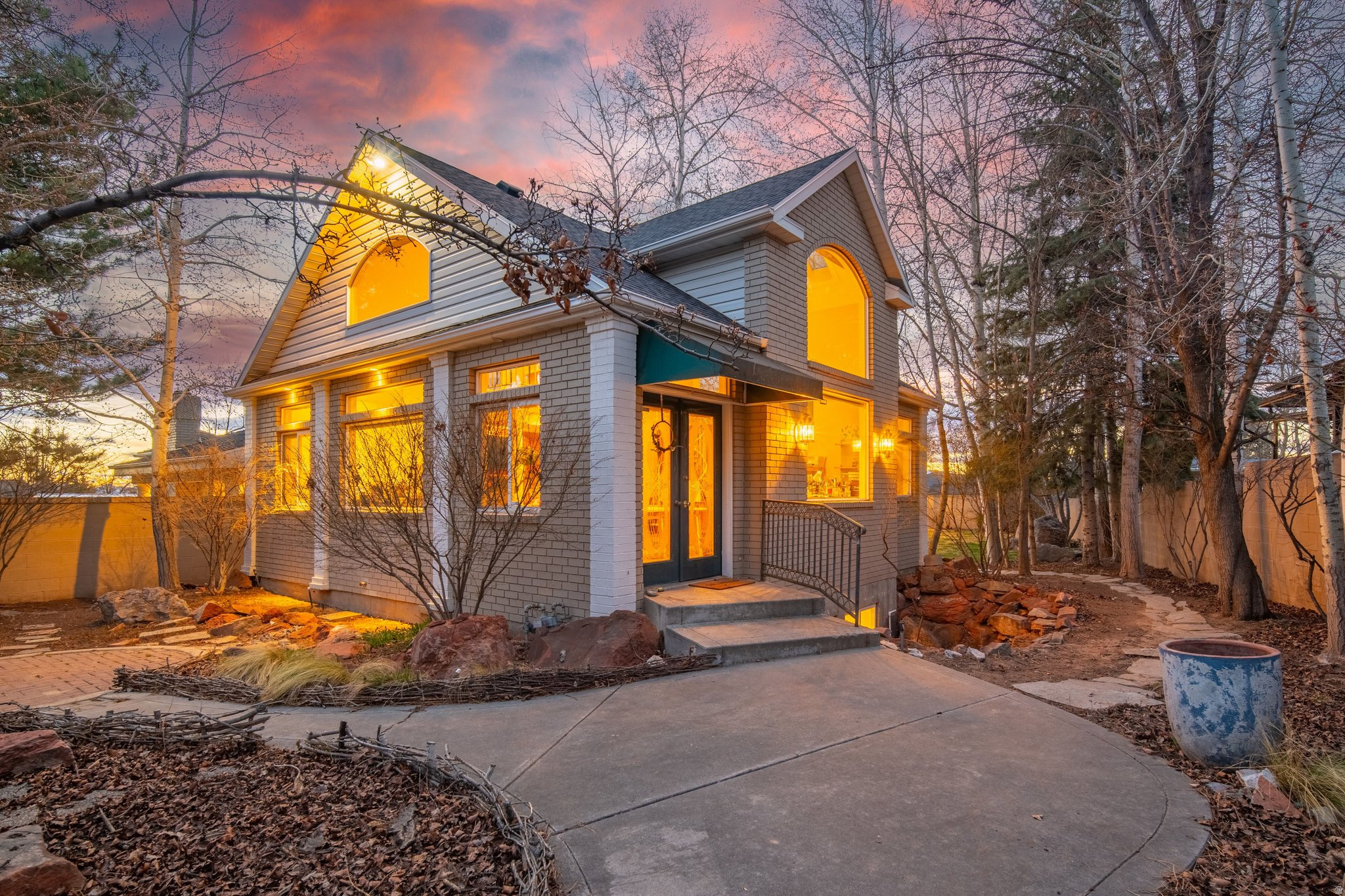 INDIAN HILLS - Residential