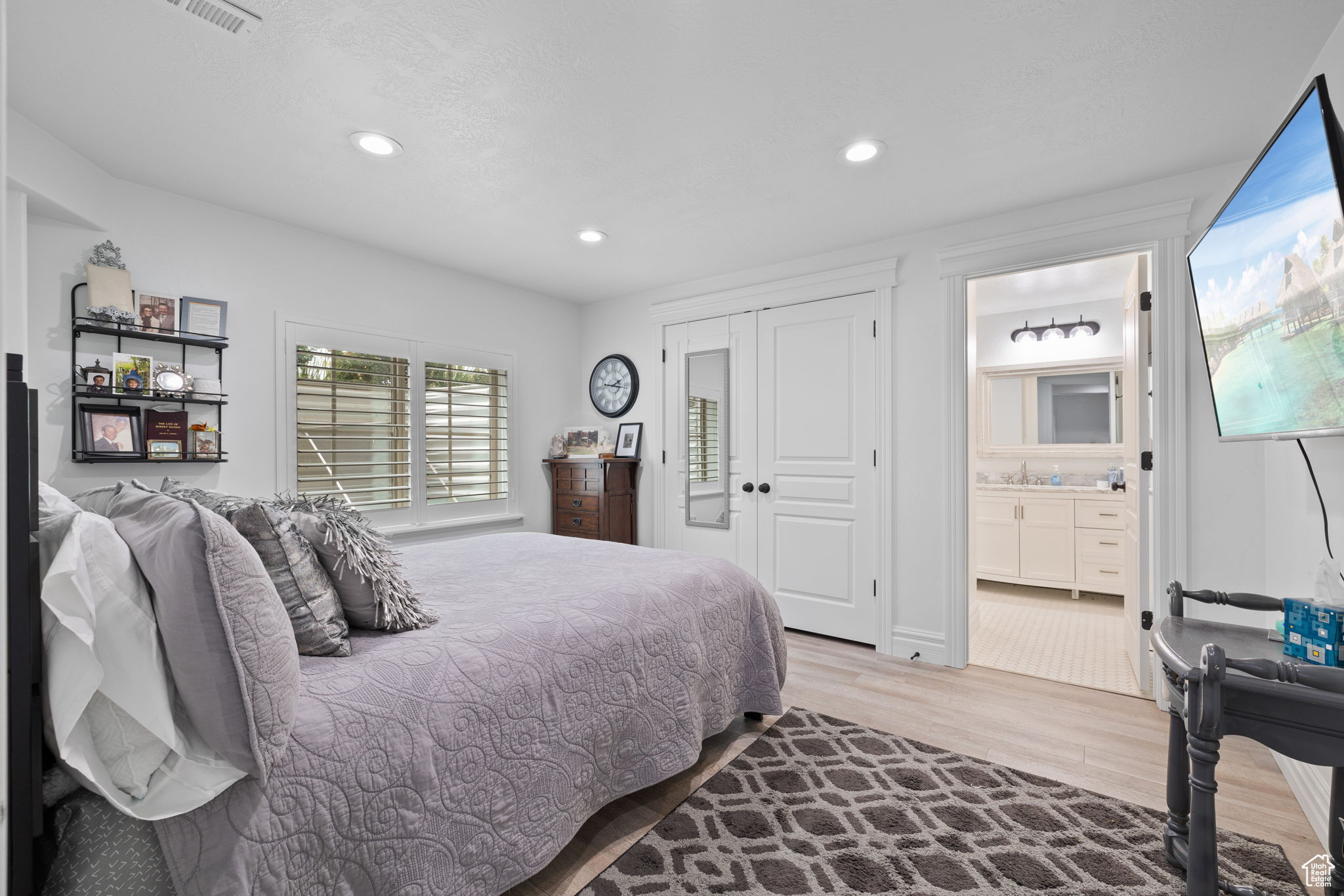DAYBREAK - Residential