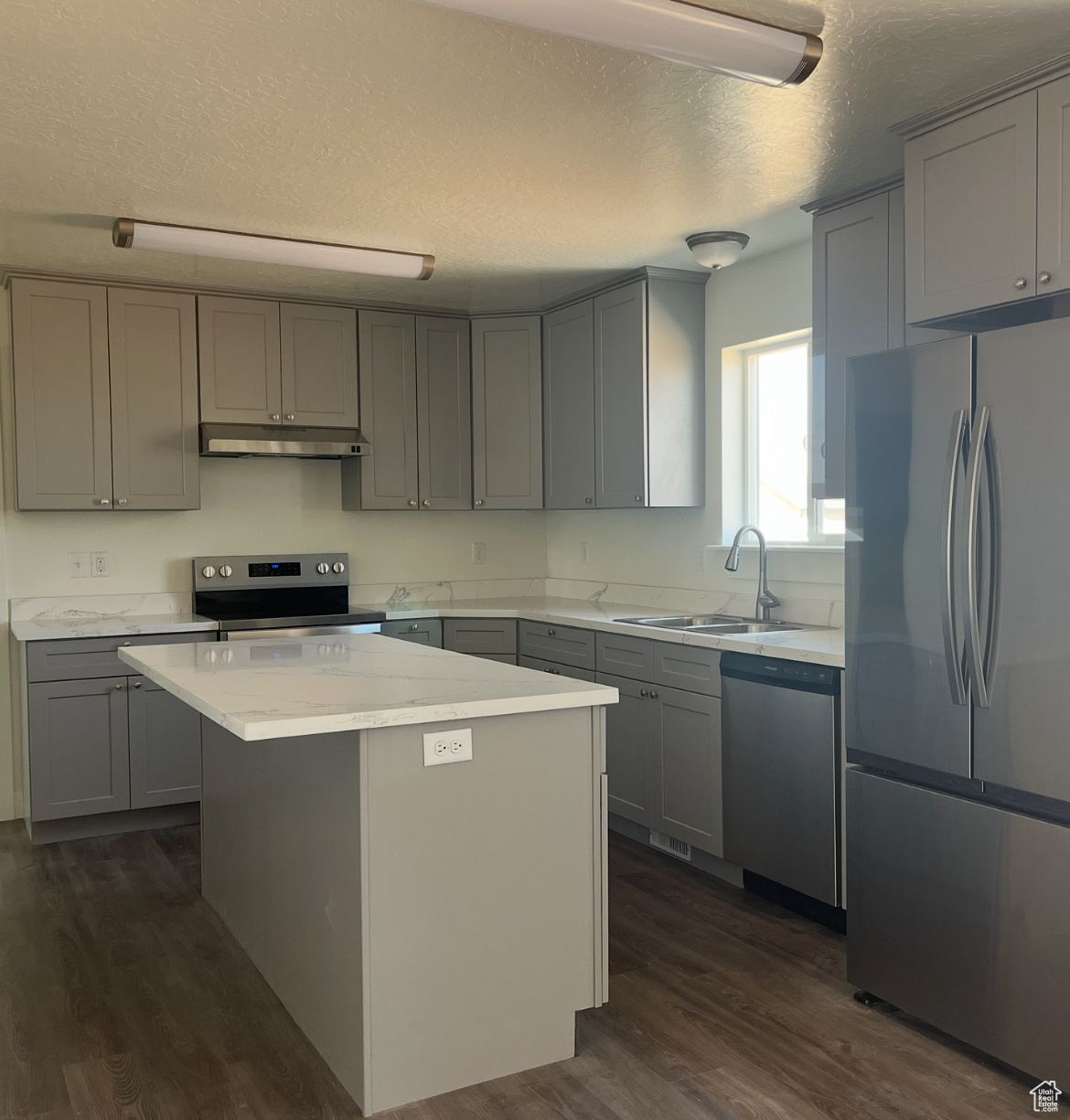 1943 S State St, Roosevelt, Utah image 3