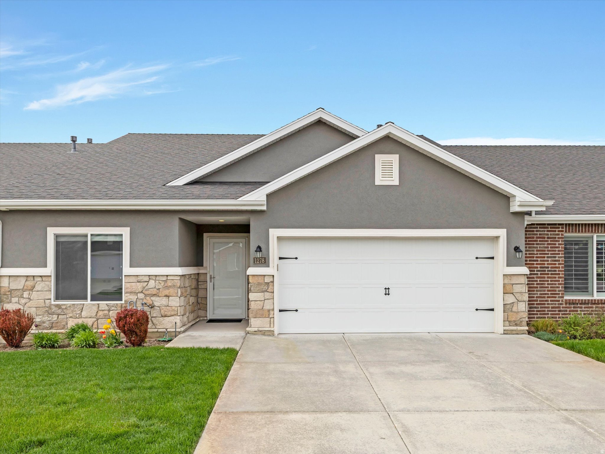 VILLAS AT KAYS CREEK - Residential
