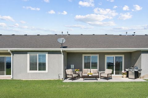 Tiny photo for 1278 S GRACE WAY, Layton, UT 84041 (MLS # 2158156)