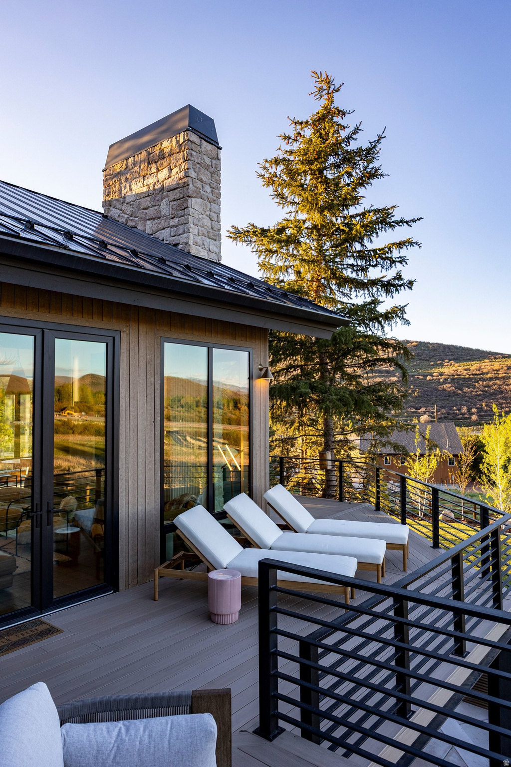 ASPEN SPRINGS RANCH - Residential
