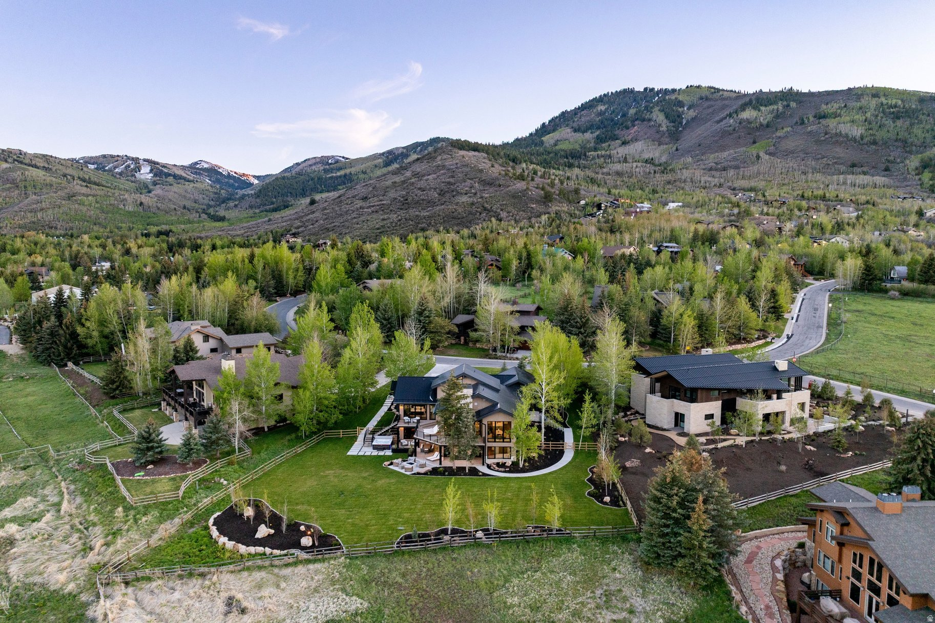 ASPEN SPRINGS RANCH - Residential