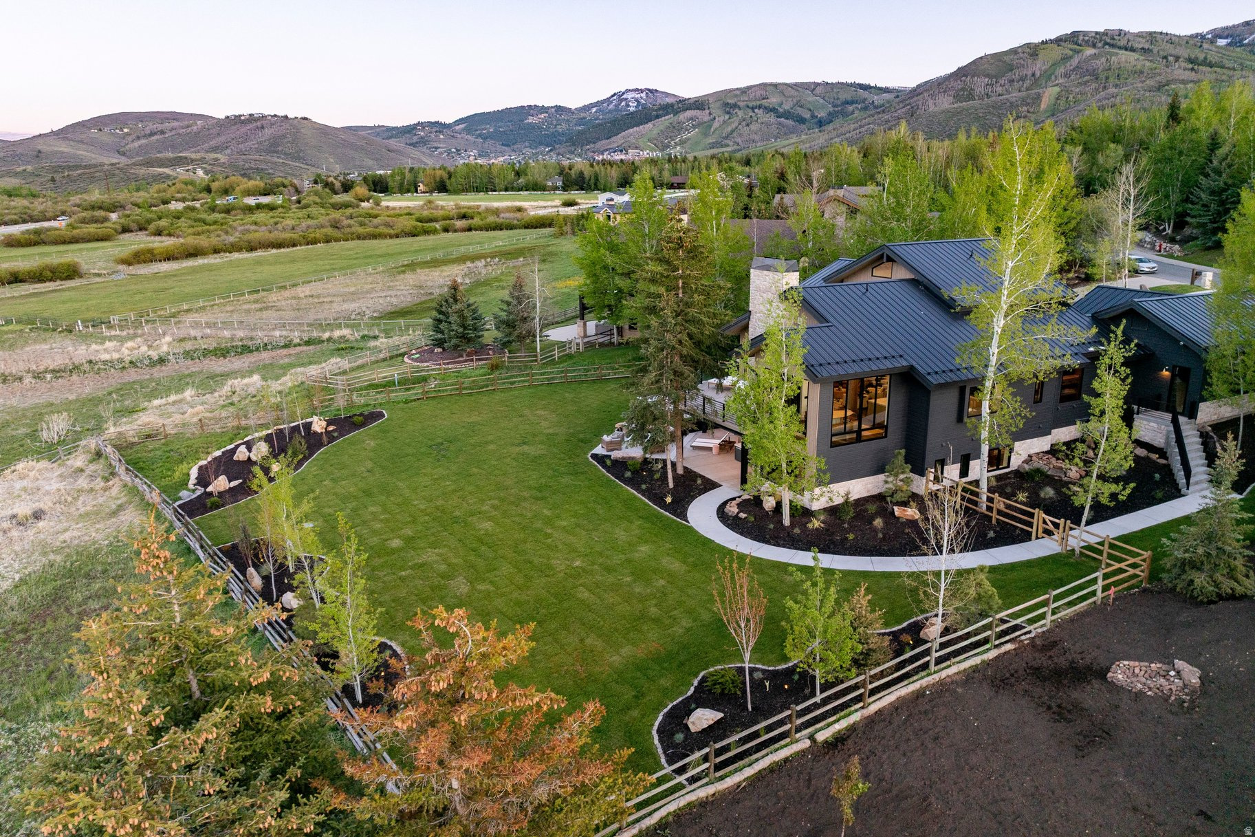 ASPEN SPRINGS RANCH - Residential