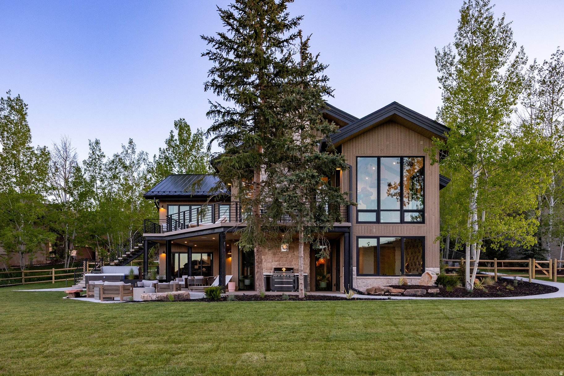 ASPEN SPRINGS RANCH - Residential