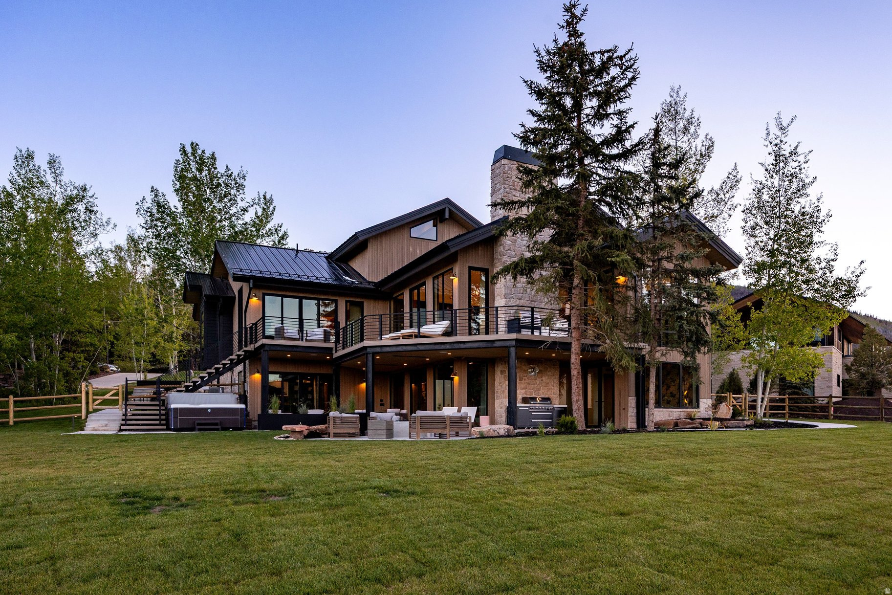 ASPEN SPRINGS RANCH - Residential