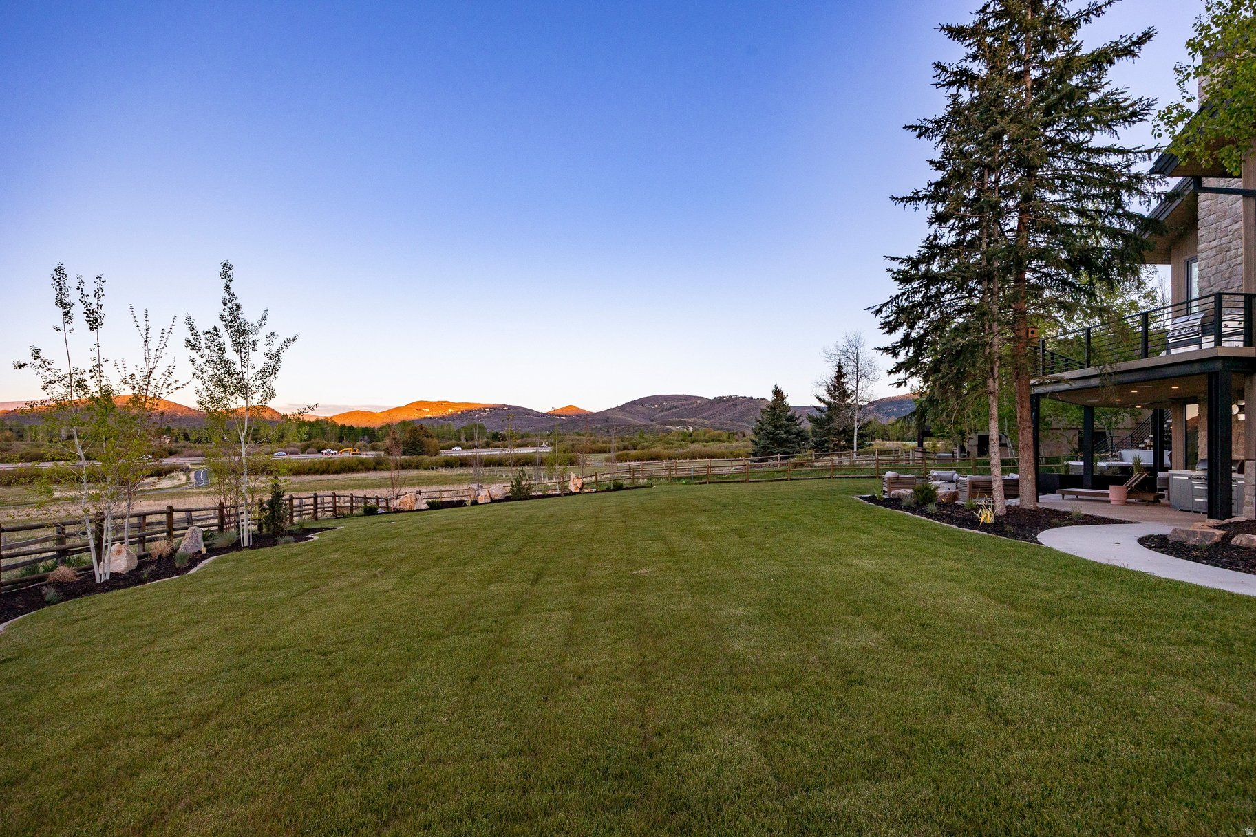 ASPEN SPRINGS RANCH - Residential