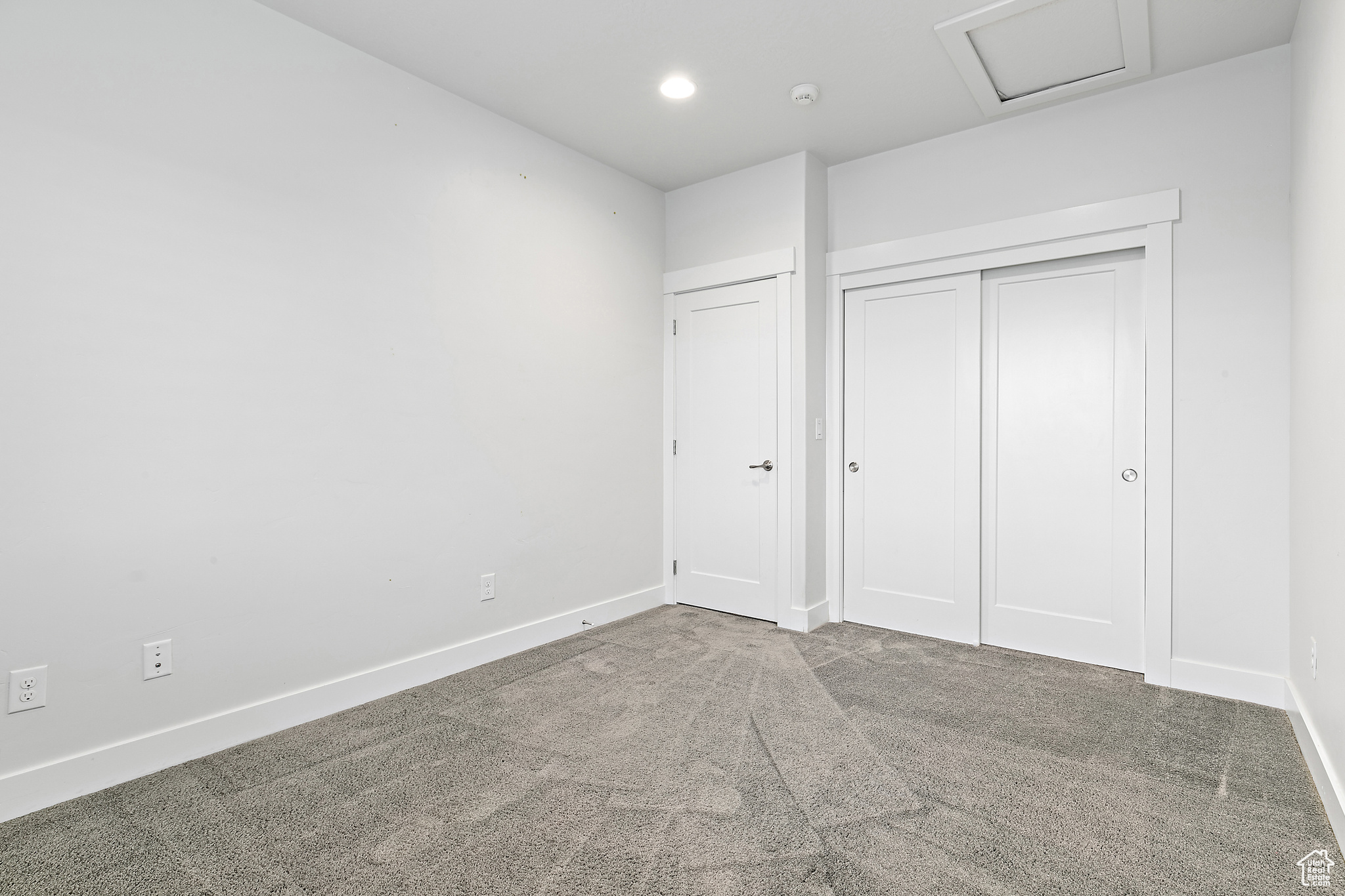 BROADVIEW SHORES - Residential