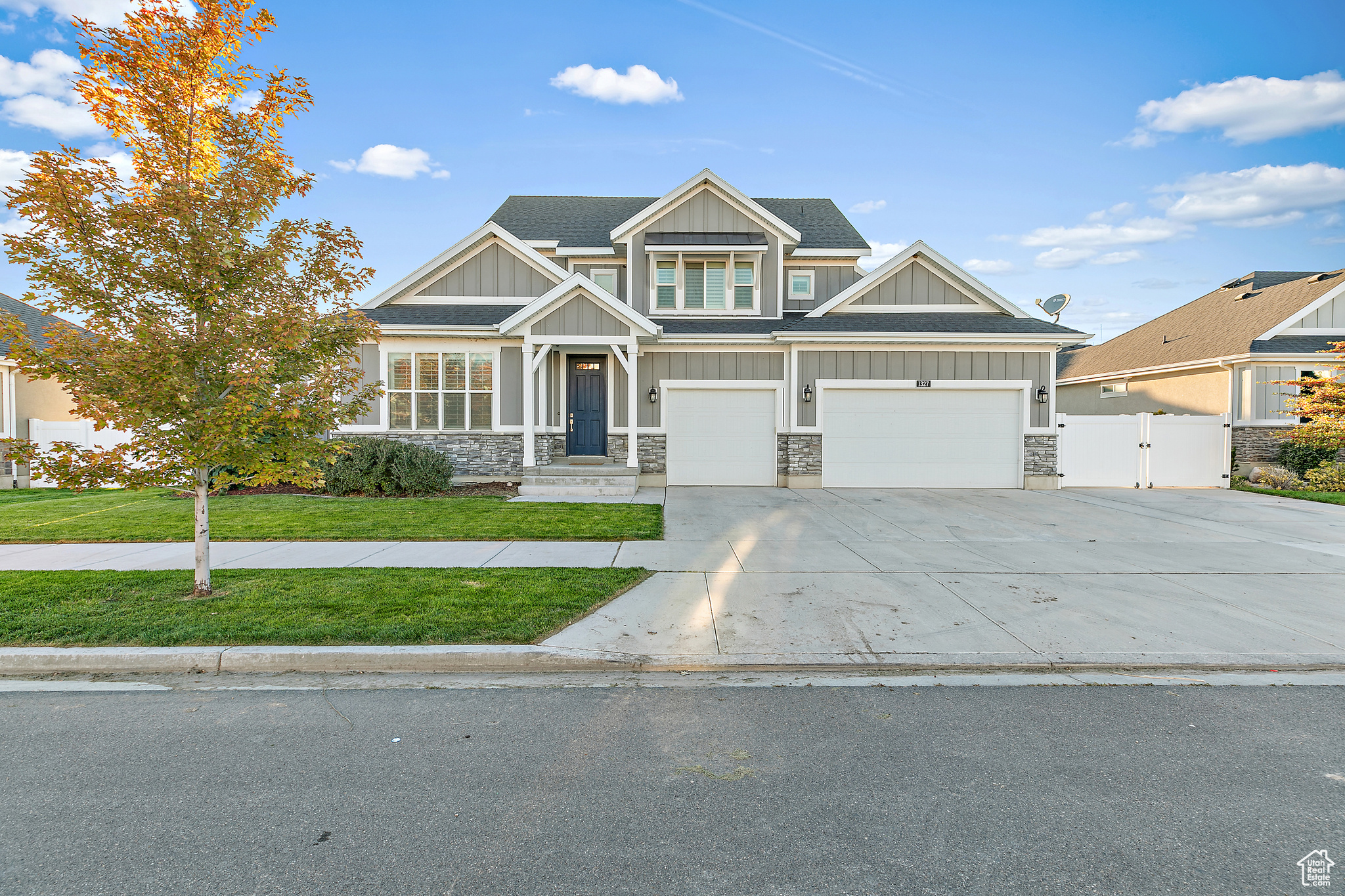 BROADVIEW SHORES - Residential