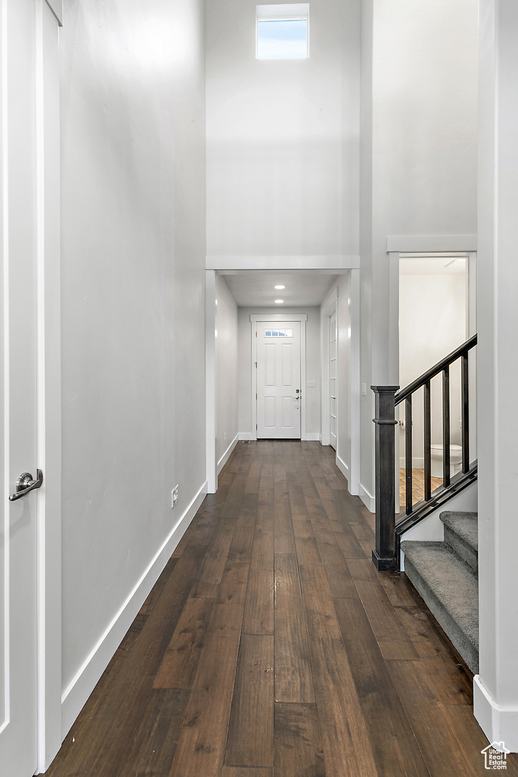 BROADVIEW SHORES - Residential