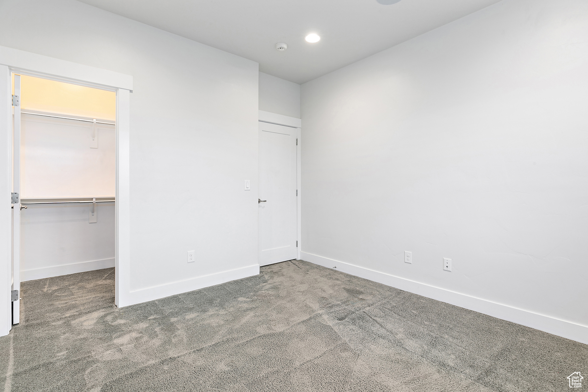 BROADVIEW SHORES - Residential