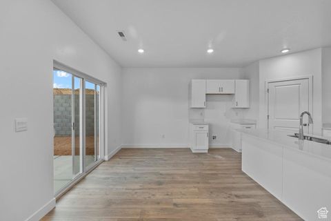 Tiny photo for 1497 S FINS RD #4119, Washington, UT 84780 (MLS # 2108499)
