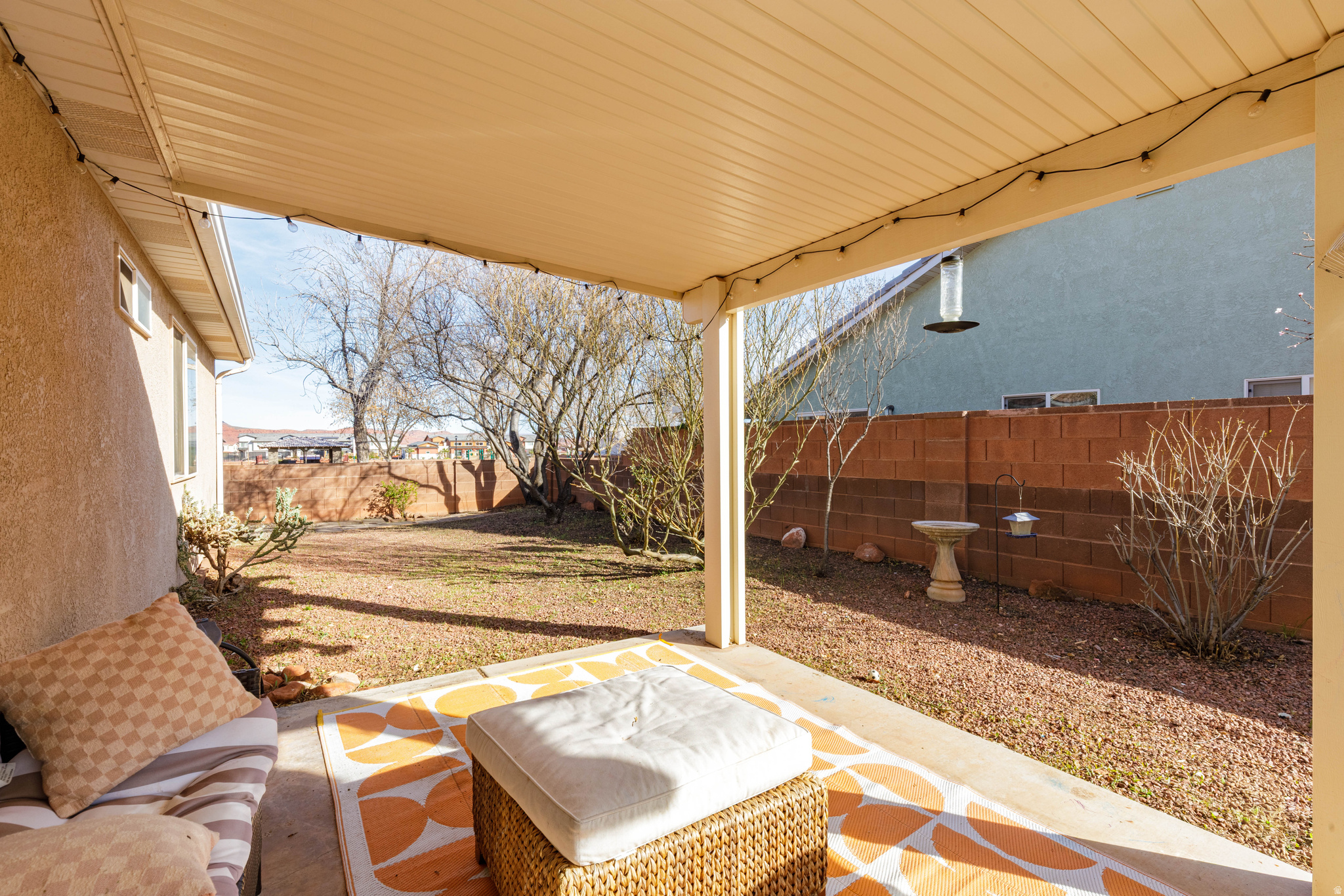 RED MOUNTAIN TOWNHOM - Residential