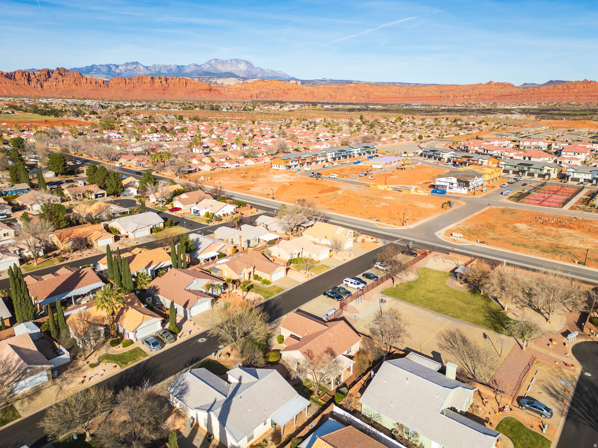 RED MOUNTAIN TOWNHOM - Residential