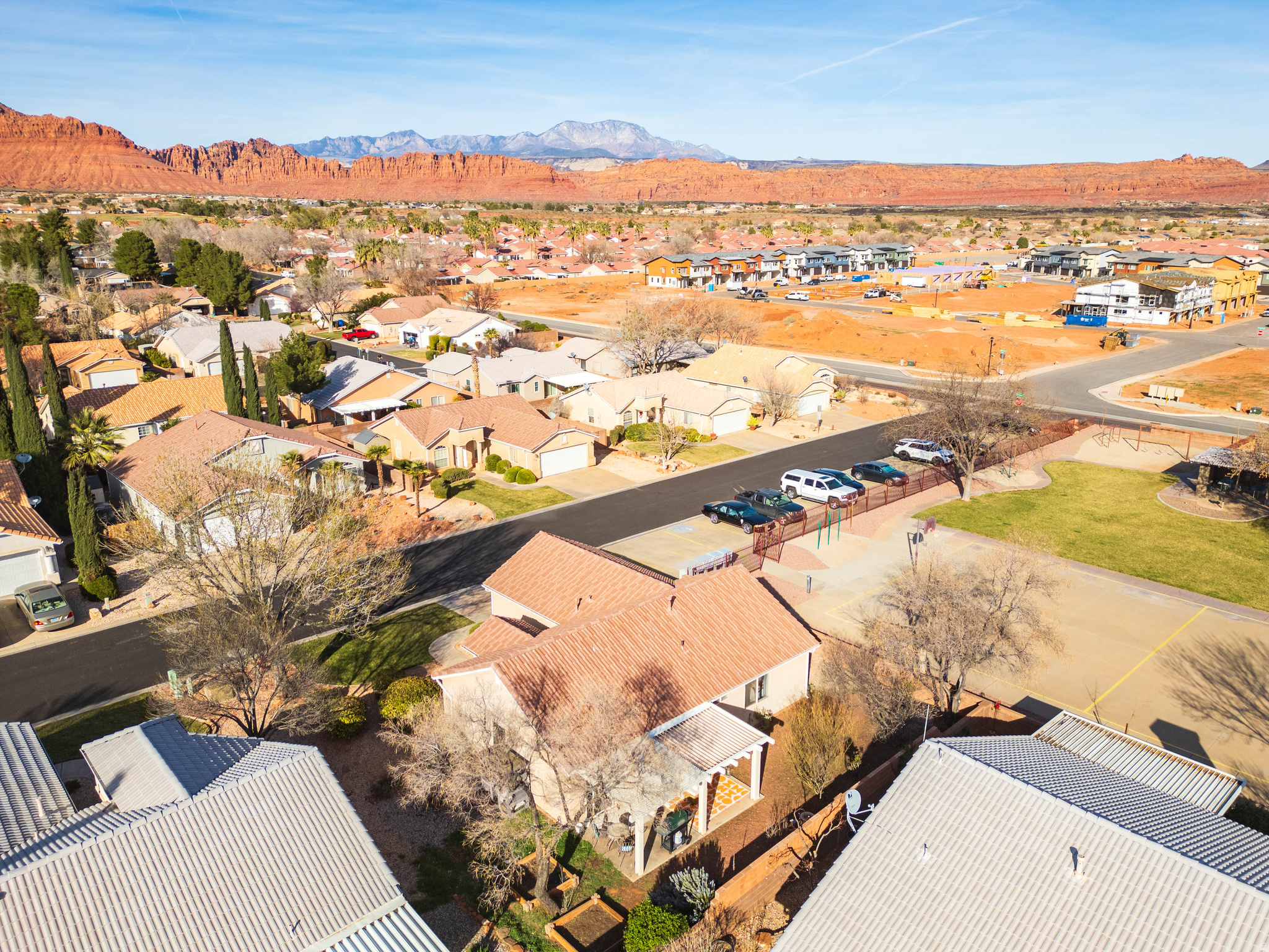 RED MOUNTAIN TOWNHOM - Residential