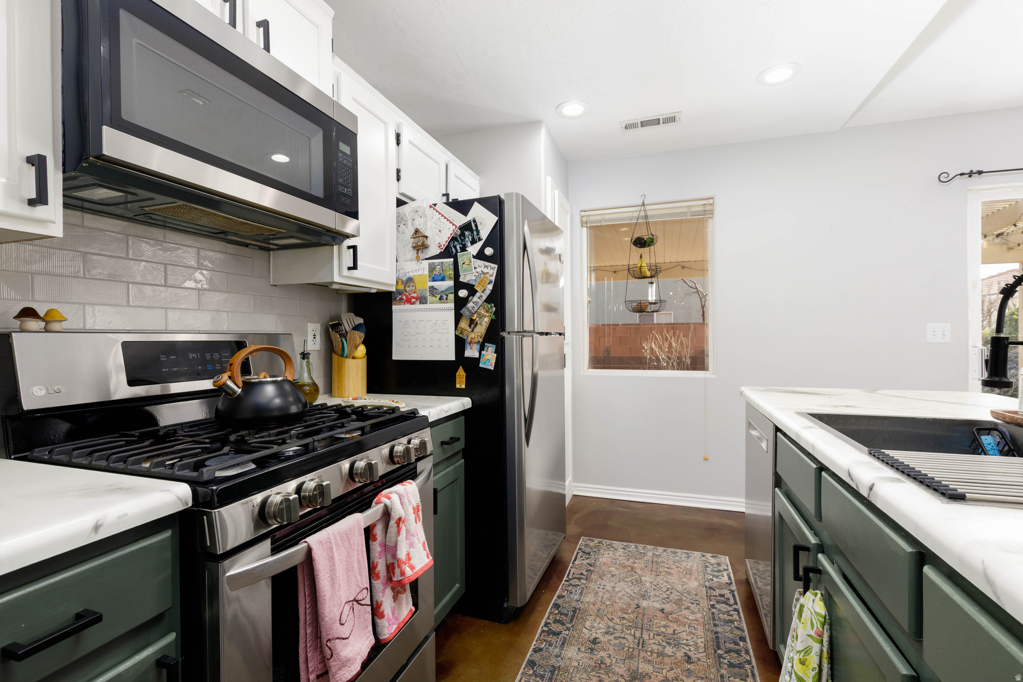 RED MOUNTAIN TOWNHOM - Residential