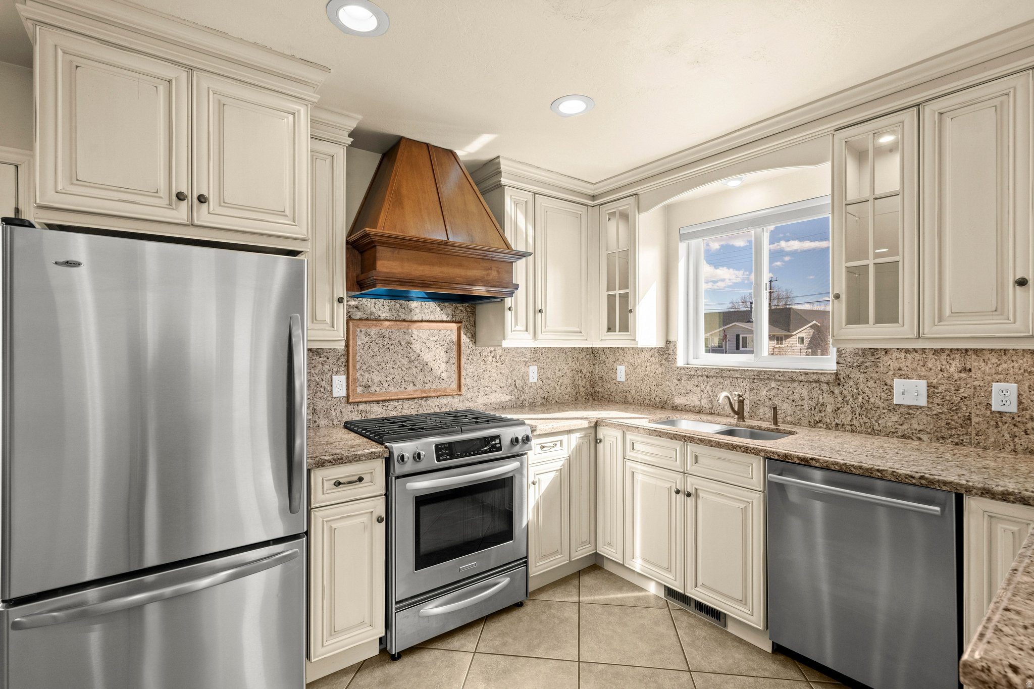 CLOVER - Residential