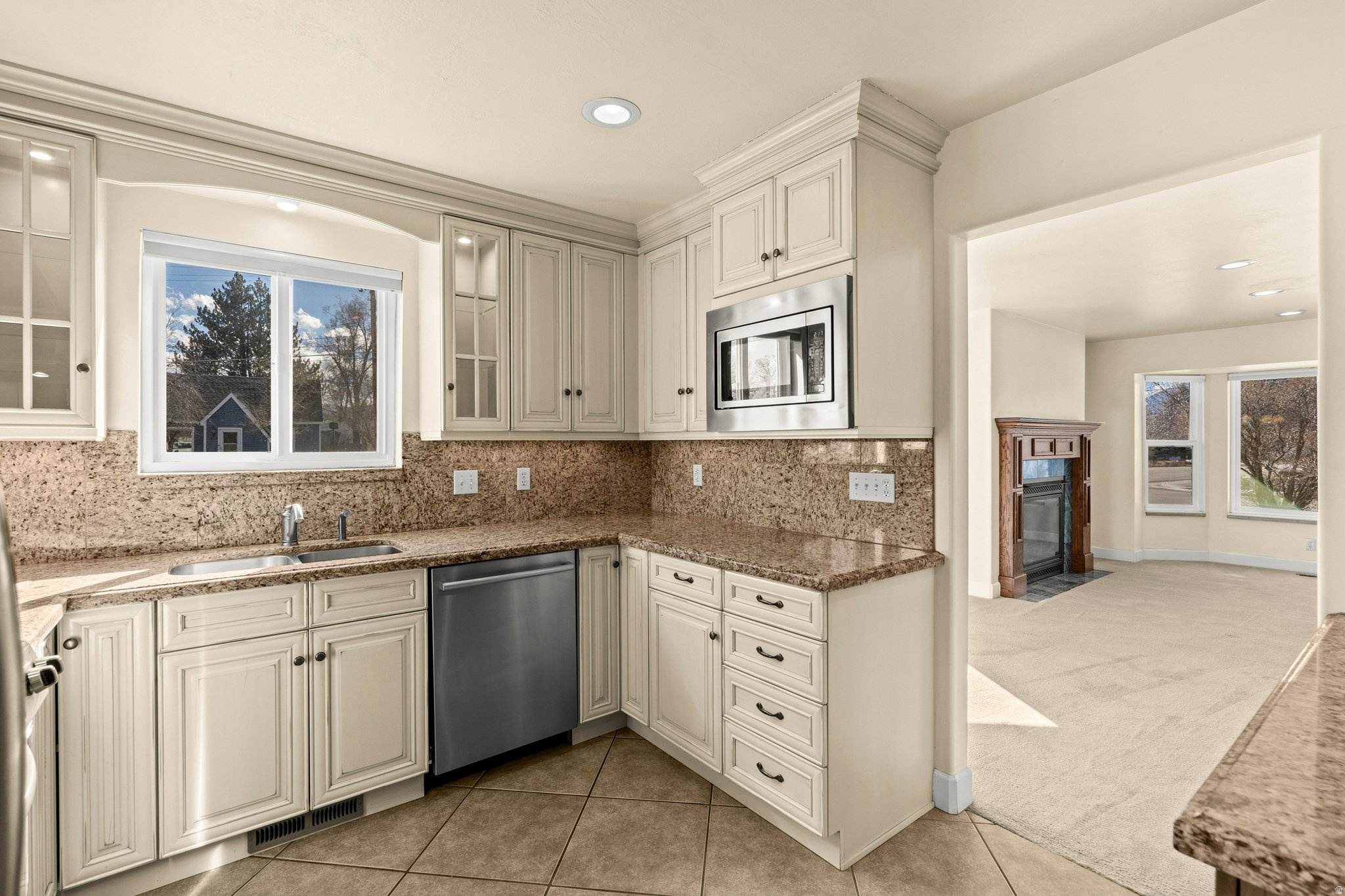 CLOVER - Residential