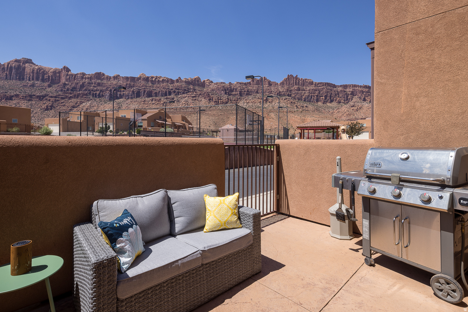 RIM VILLAGE VISTAS - Residential