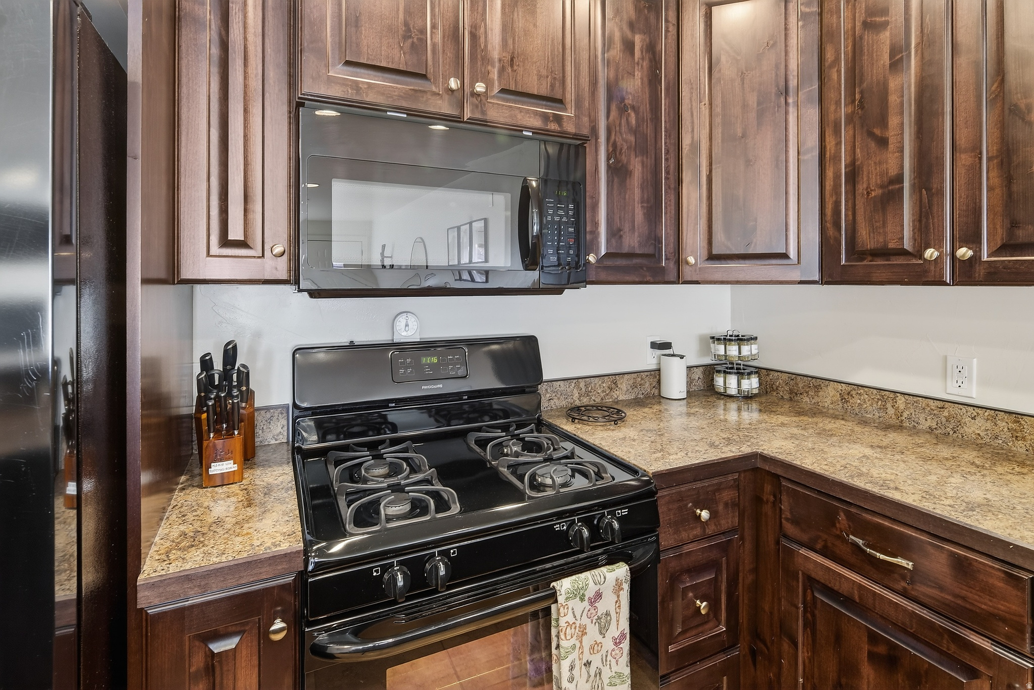 RIM VILLAGE VISTAS - Residential