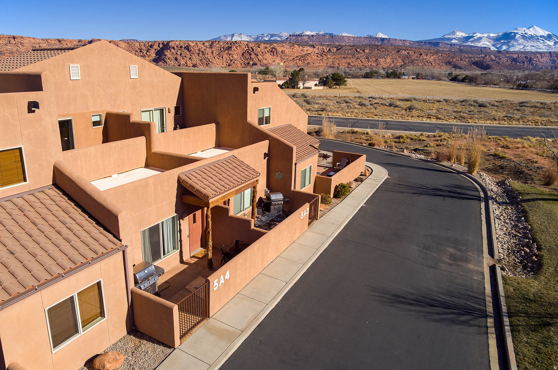 RIM VILLAGE VISTAS - Residential