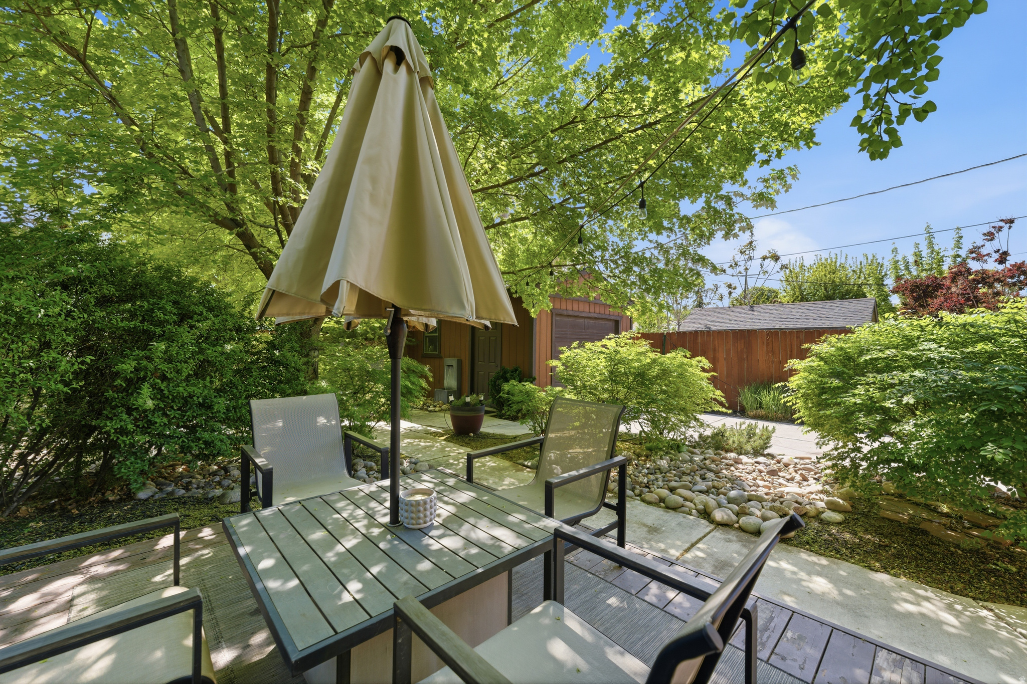 LARSON SUB - Residential