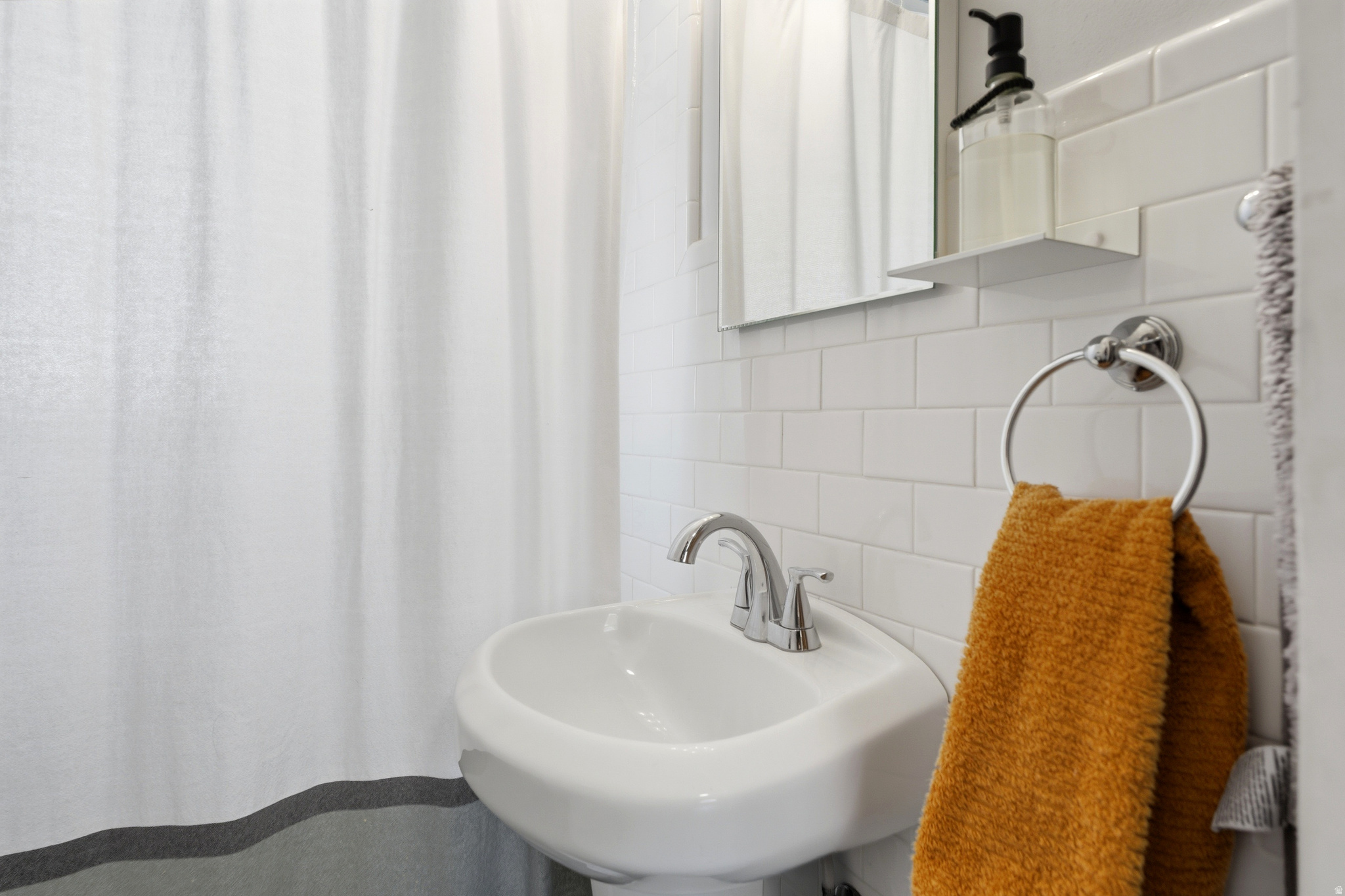 LARSON SUB - Residential