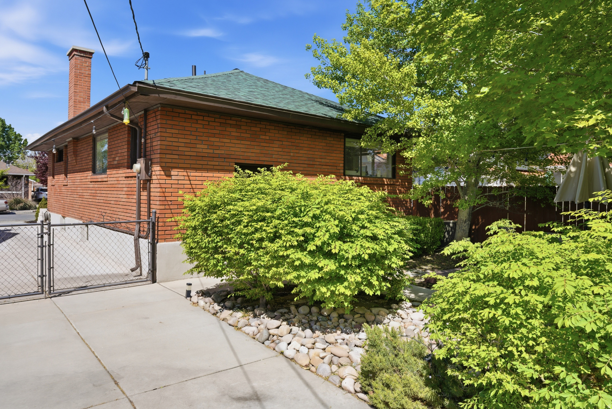 LARSON SUB - Residential