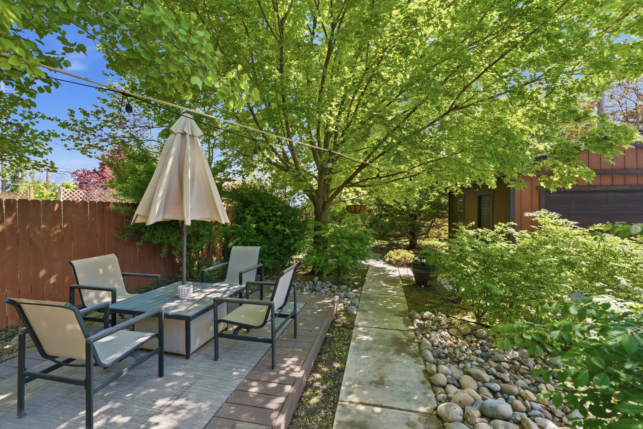 LARSON SUB - Residential