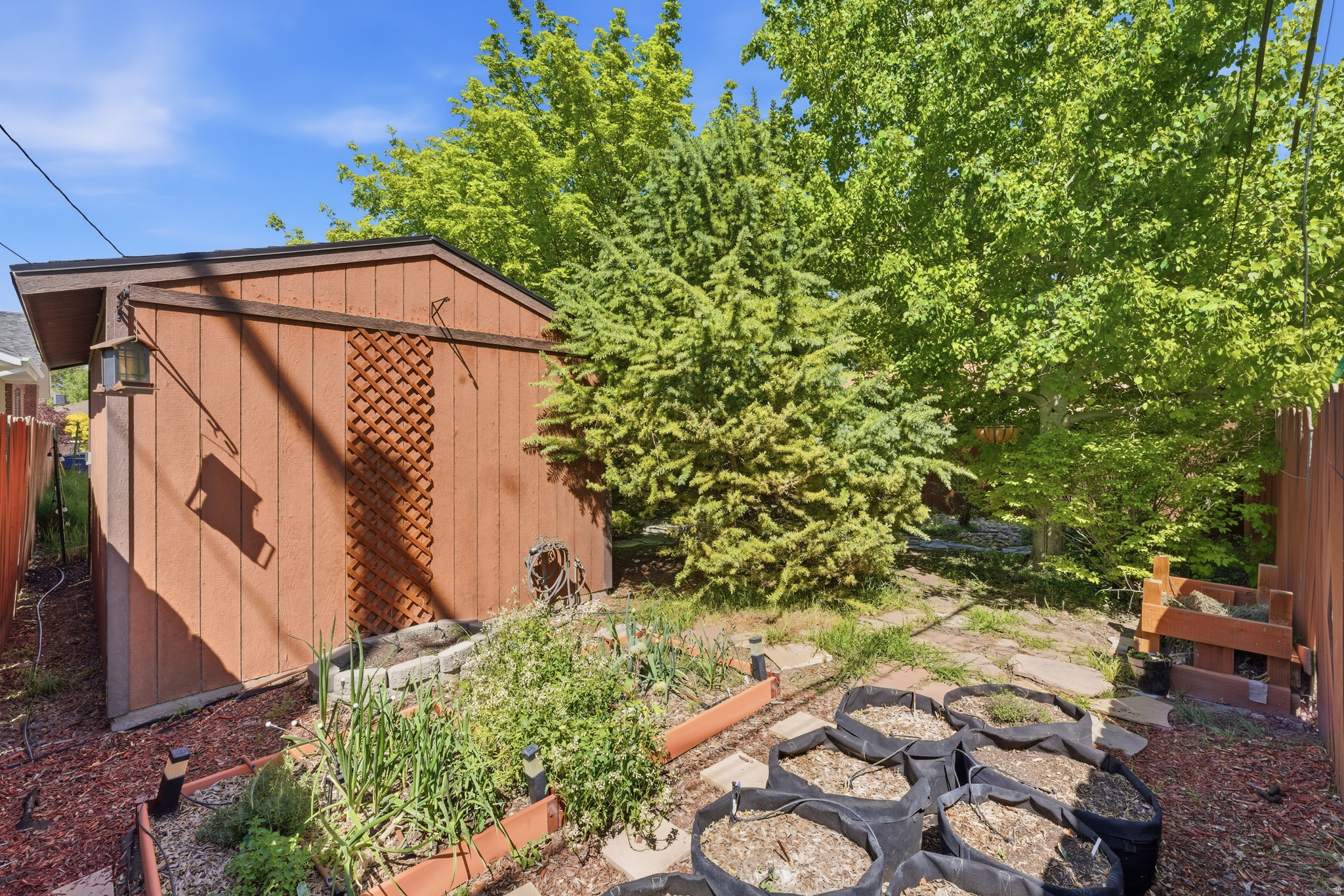 LARSON SUB - Residential