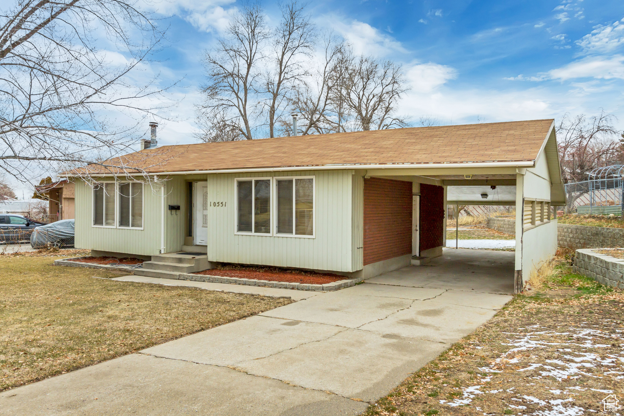 10551 Violet Dr, Sandy, Utah image 1