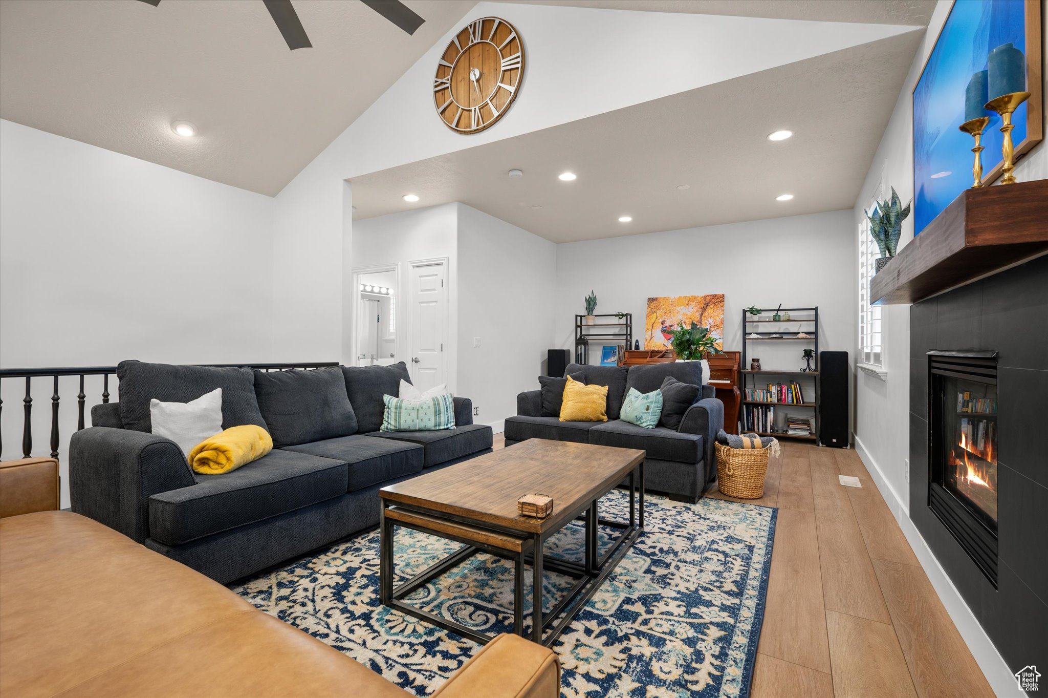 EAST LAYTON HILLS - Residential