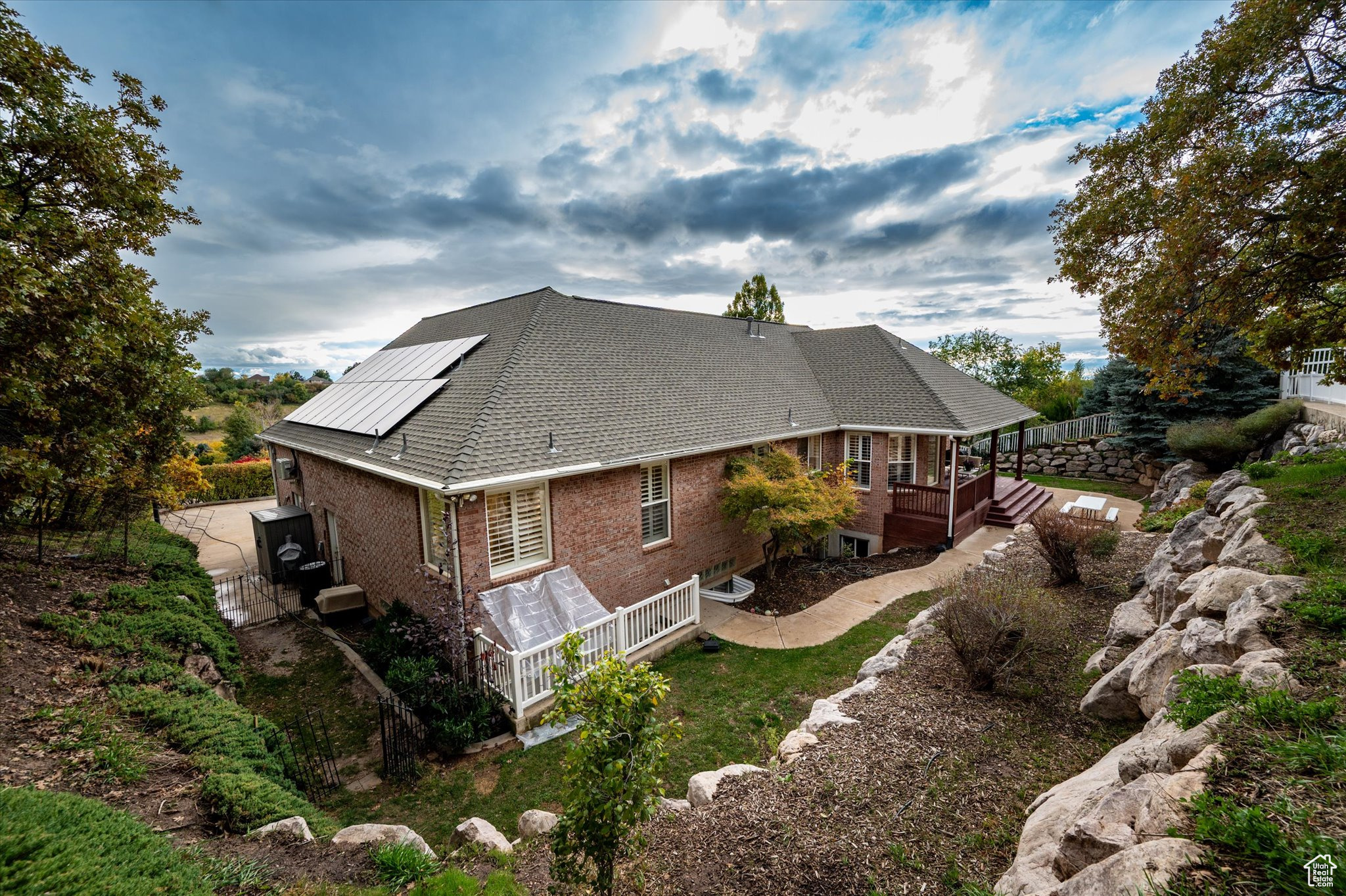 EAST LAYTON HILLS - Residential
